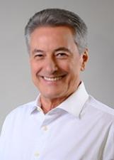 Foto oficial de Roberto Hashioka