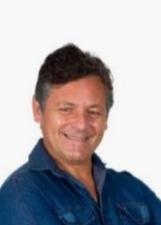 Foto oficial de Douglas Kajfes