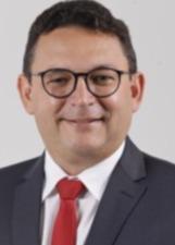 Foto oficial de Hélio Rodrigues