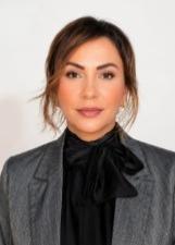 Foto oficial de Nicole Oliver