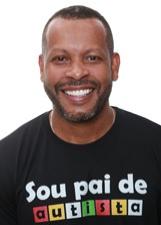 Foto oficial de Leon Gomes