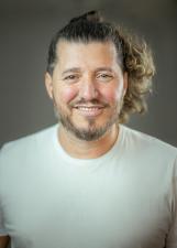 Foto oficial de Cris Moraes
