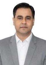 Foto oficial de Tomio Yano