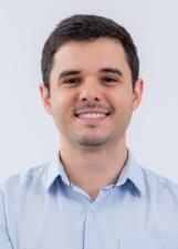 Foto oficial de Raphael Ferris