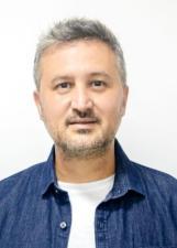 Foto oficial de Caê Mendroni