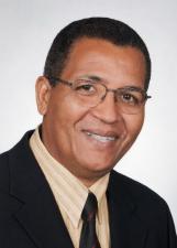 Foto oficial de Pastor Carlinhos Gomes