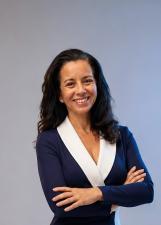 Foto oficial de Lesley Carneiro