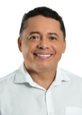 Foto oficial de Tony Brito